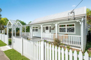 Rosemill Cottage - Mobility friendly accommodation never looked better!, Berry